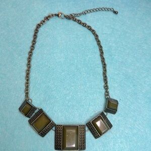 Women’s Designer Necklace Avocado Green Pre-owned